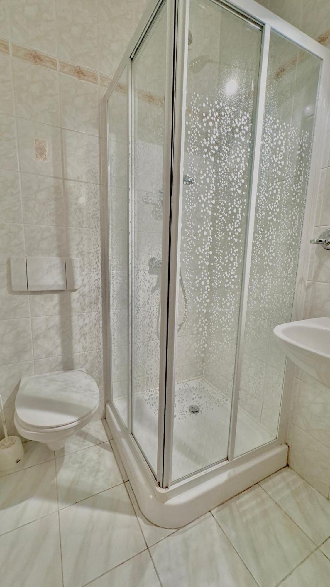 5 Haloszobas Wellness Vip House - Privat Medence Сиофок Екстериор снимка
